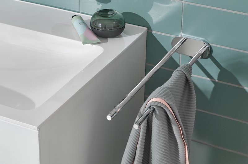 Innovative Bad-Accessoires für Schraub- und Klebemontage Leichte Befestigung von Bad-Accessoires durch Klebemontage