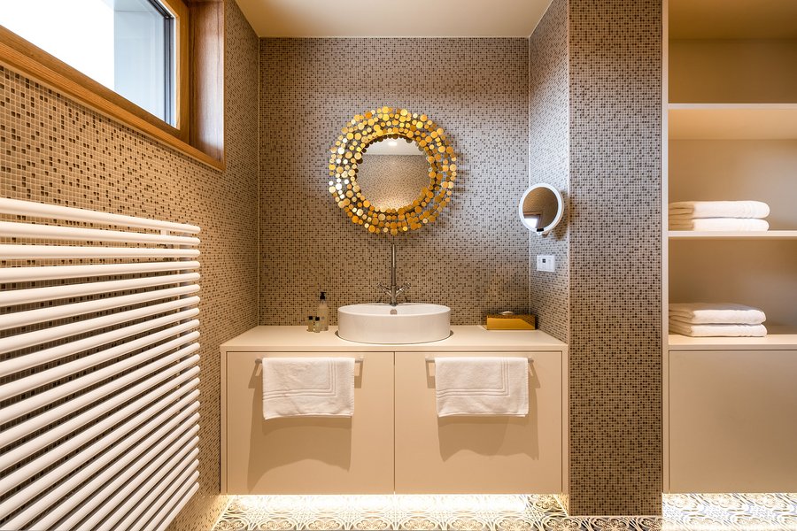 Badezimmer der Suite Marrakesch im Designhotel Laurichhof