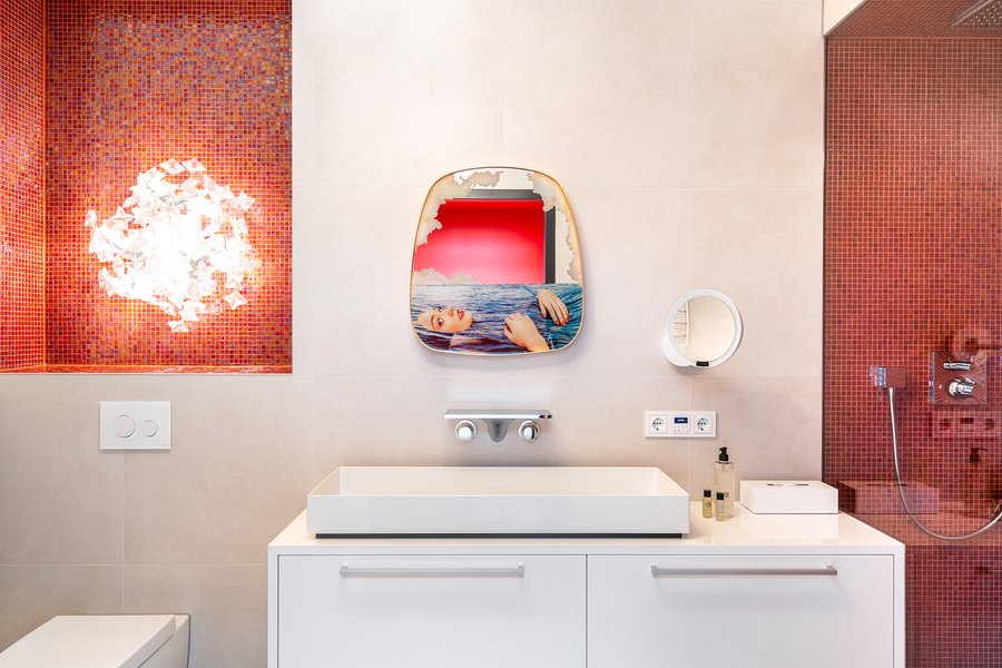 Badezimmer der Suite Unter dem Meer im Designhotel Laurichhof Badezimmer der Suite Unter dem Meer im Designhotel Laurichhof