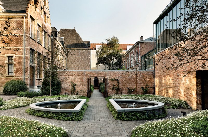 Botanic Sanctuary Antwerp Hotel