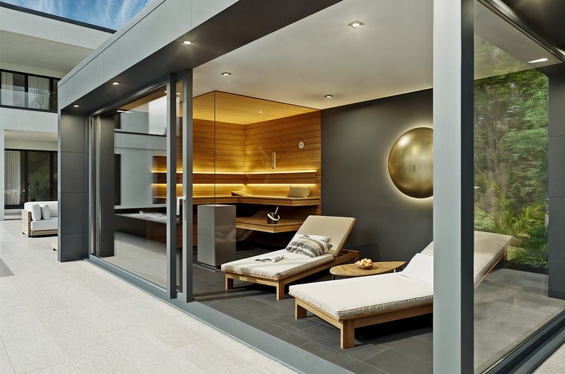 Das neue gläserne Design-Saunahaus von Westerhoff