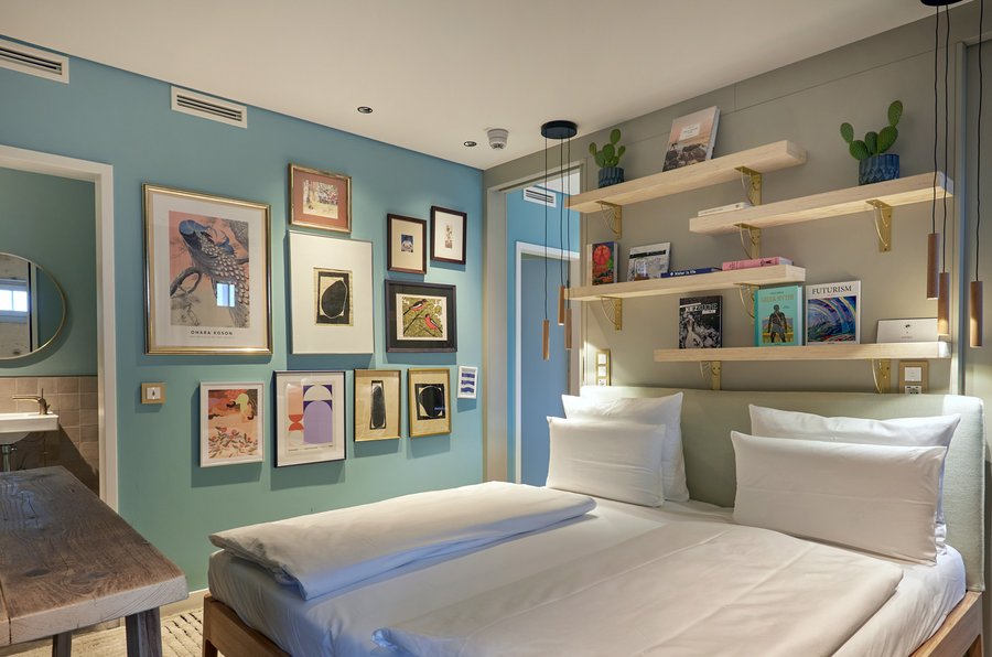 Zimmer der Suite Barbara Schöneberger im Gasthaus Villa Viva Hamburg