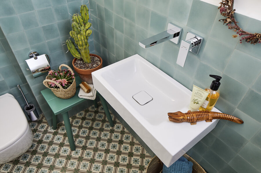 Badezimmer einer ehemaligen Klosterruine mit Produkten von Kaldewei Badezimmer einer ehemaligen Klosterruine mit Produkten von Kaldewei
