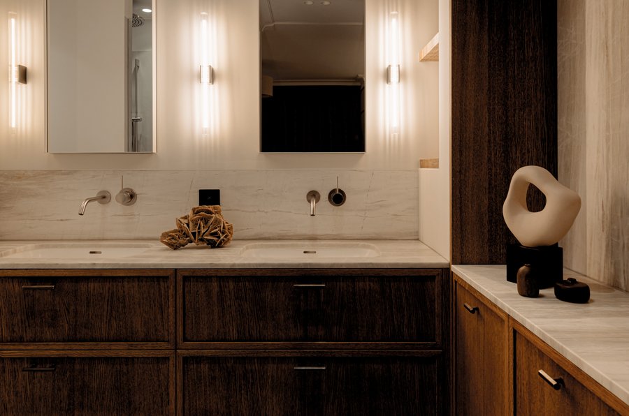 Meta Slim in Platin gebürstet von Dornbracht im Badezimmer des Apartments DD Residence C