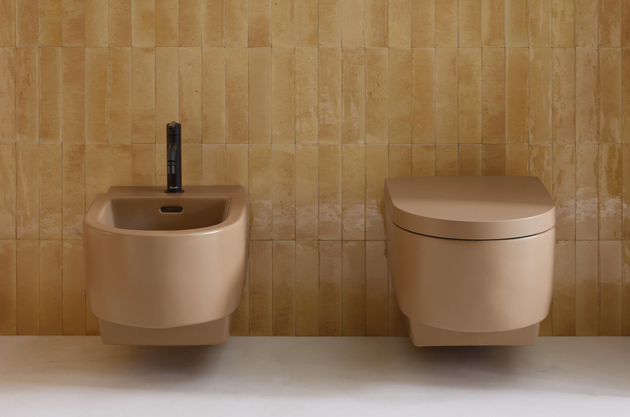 WC und Bidet von Patricia Urquiola aus der Bad-Serie Balcoon von Duravit