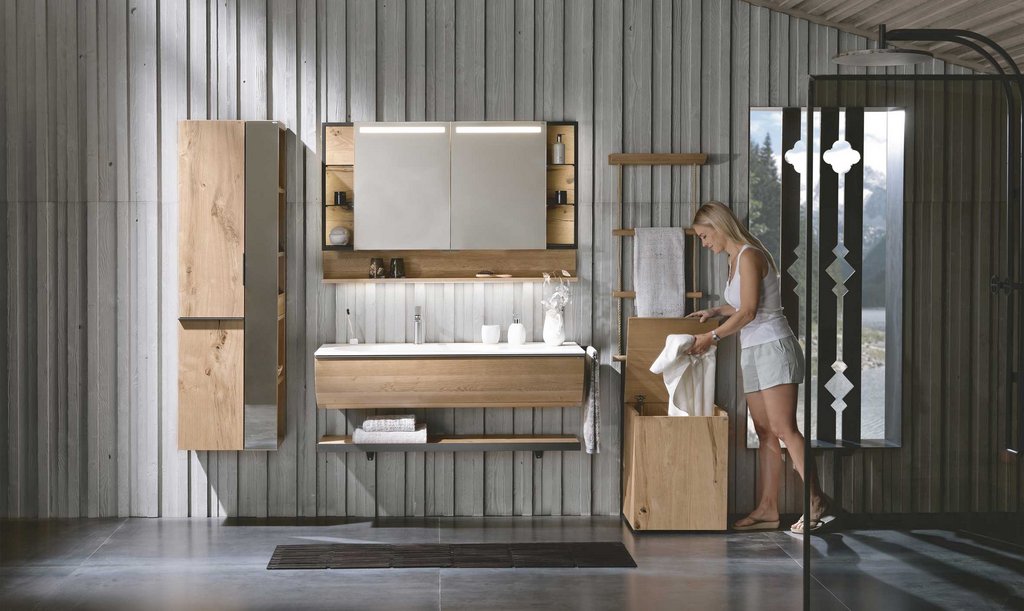 Massivholz im Bad von IPM/Voglauer Massivholz im Bad von IPM/Voglauer