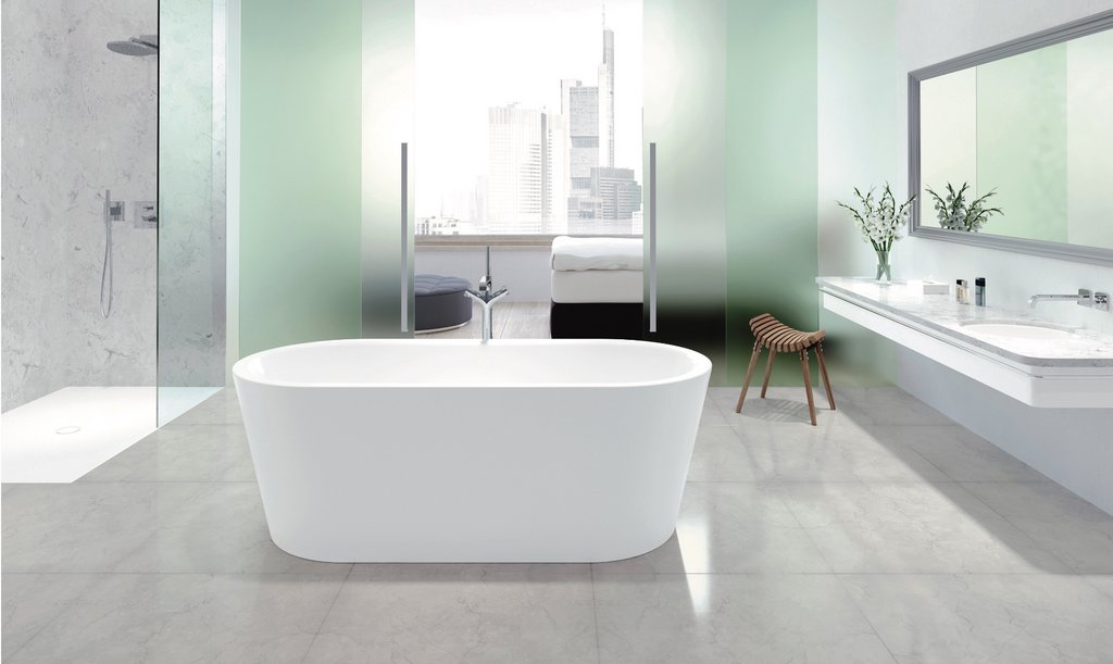 Pictured: Scona shower surface, Meisterstück Classic Duo Oval bathtub, Classic undercounter washbasin Duschfläche Scona, Meisterstück Classic Duo Oval, Unterbauwaschtisch Classic