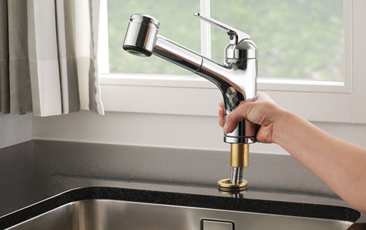 Spültisch mit Aussicht: kein Problem für Armaturen von KWC . Pop up my