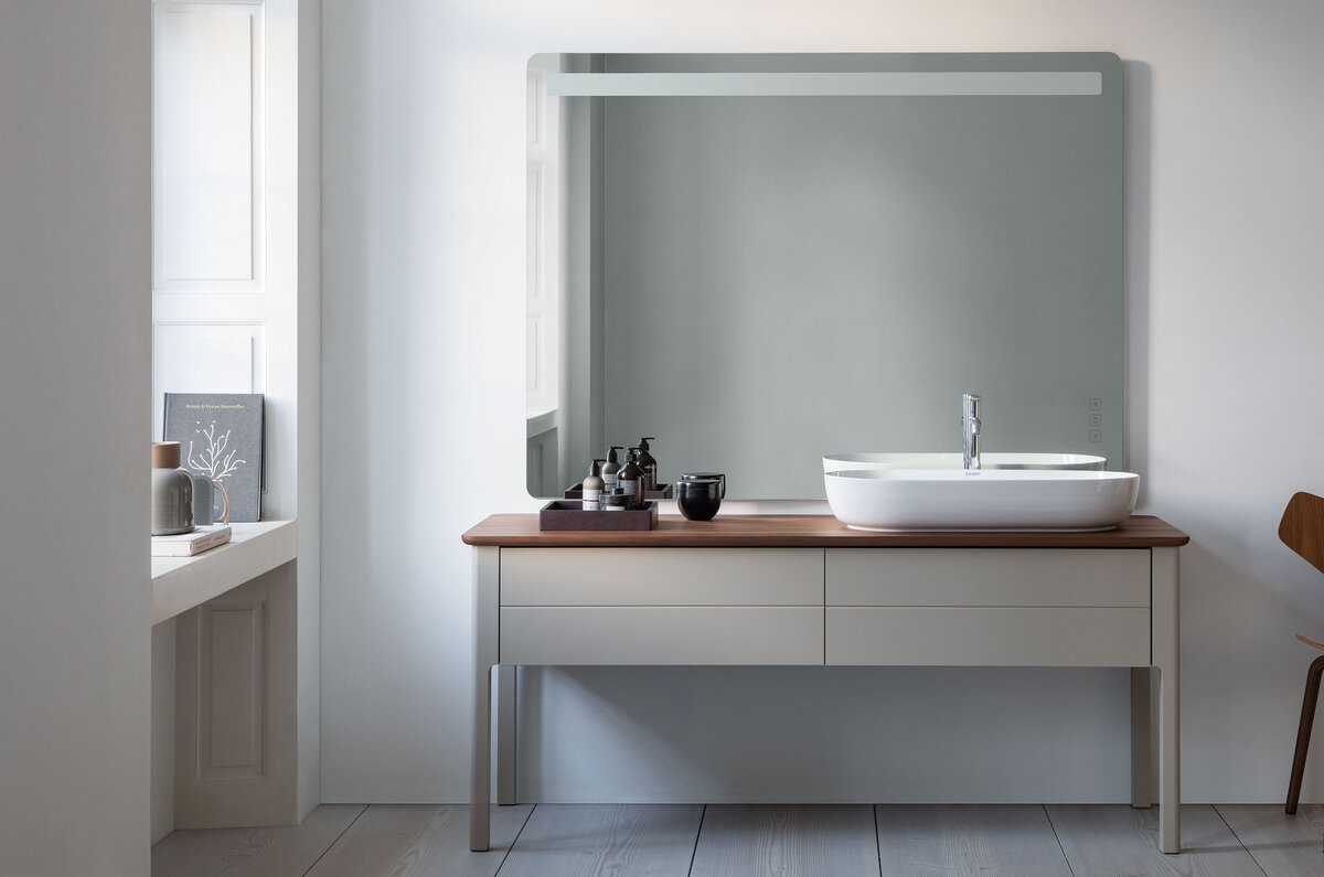 Modernes Badezimmer mit langer Haltbarkeit: Auch Grau ist eine Farbe