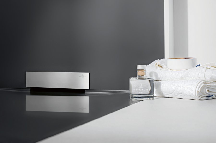 Duschfläche und Blende Wallway von Villeroy & Boch gibt es in unterschiedlichen Designs