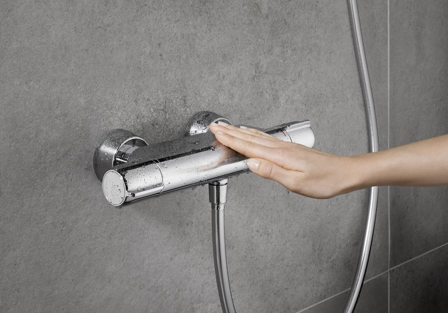 Duscharmatur Modus MD-T mit IsoBody-Technologie, die das Gehäuse thermisch entkoppelt.
