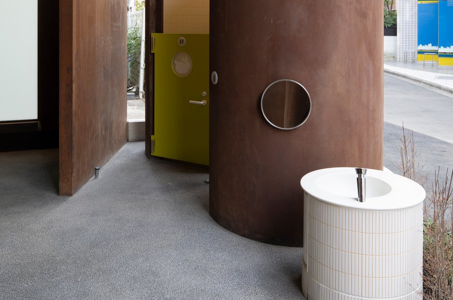Toilettenanlage von Junko Kobayash am Standort Sasazuka Greenway