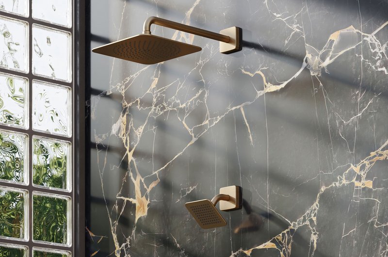 Dusche der Axor Citterio C Kollektion in Brushed Bronze