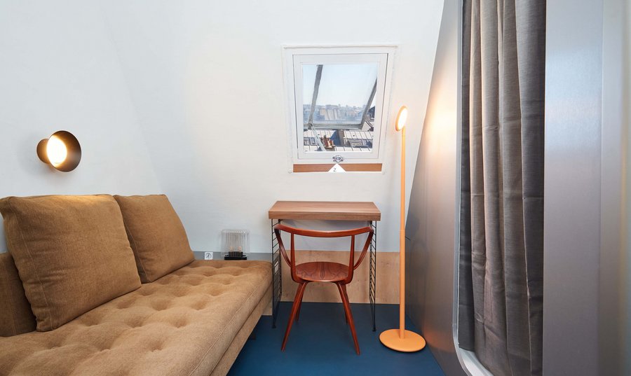 Cham­bre de Bonne mit Duschkapsel in Paris